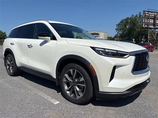 2025 INFINITI QX60 LUXE
