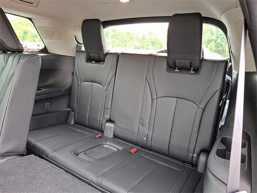 2025 INFINITI QX60 PURE