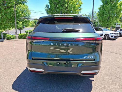 Deep Emerald 2026 INFINITI QX60 LUXE AWD