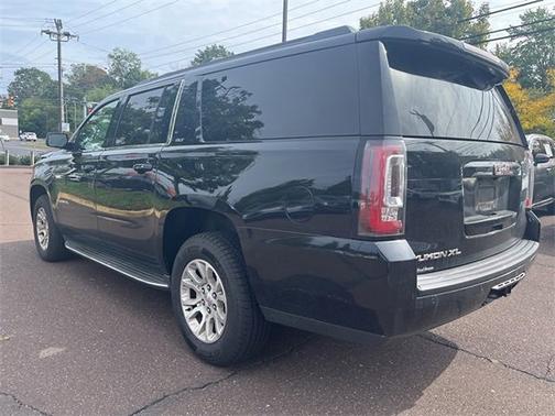 2017 GMC Yukon XL SLT