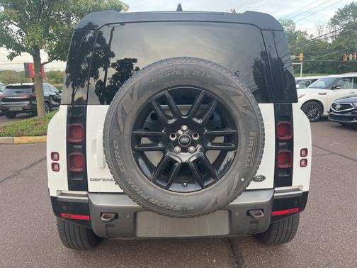 2021 Land Rover Defender X-Dynamic SE