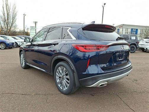 2023 INFINITI QX50 LUXE