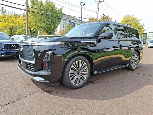 2026 INFINITI QX80 LUXE