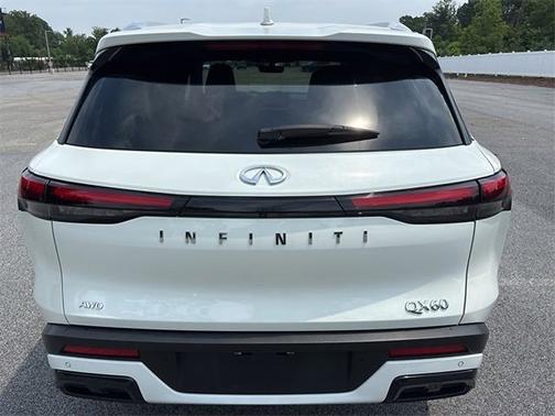 2024 INFINITI QX60 LUXE