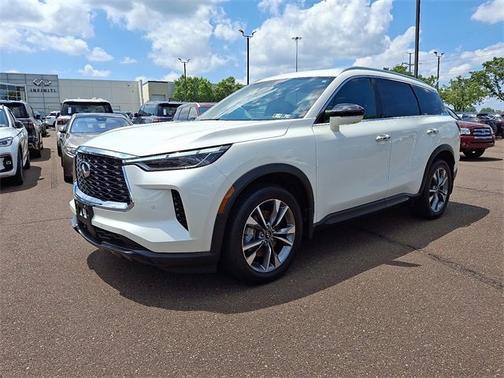 2024 INFINITI QX60 LUXE