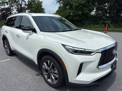 2024 INFINITI QX60 LUXE