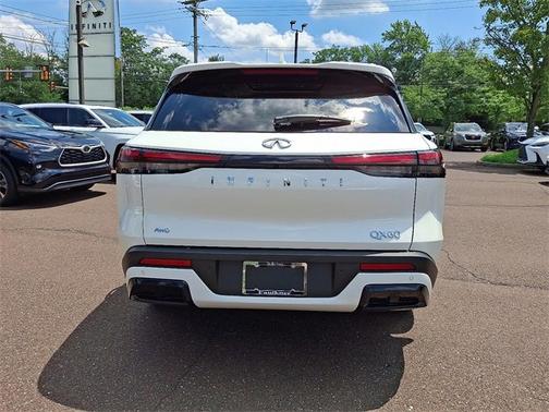2024 INFINITI QX60 LUXE