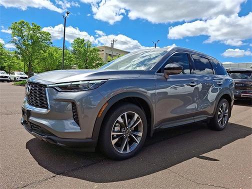 2025 INFINITI QX60 LUXE