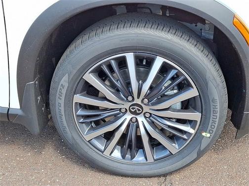 2025 INFINITI QX60 SENSORY