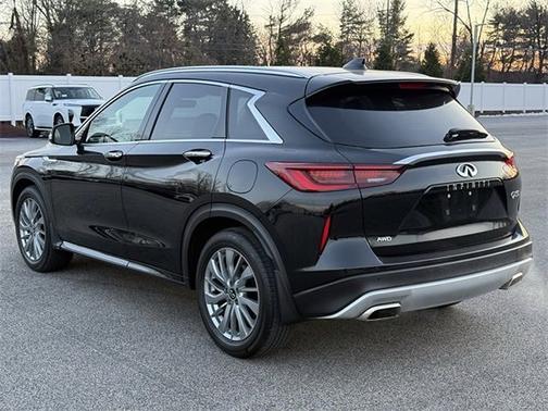 2025 INFINITI QX50 LUXE