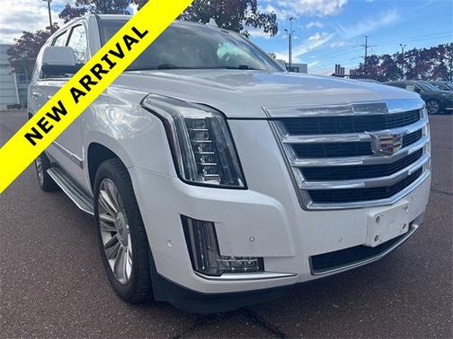 2018 Cadillac Escalade Luxury