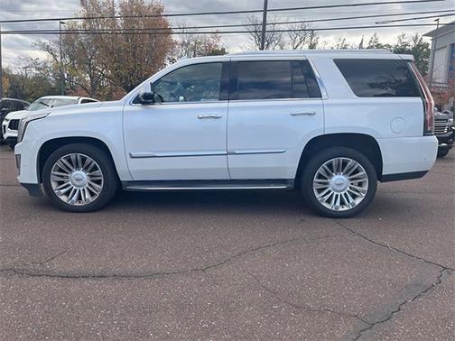 2018 Cadillac Escalade Luxury
