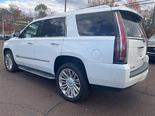 2018 Cadillac Escalade Luxury