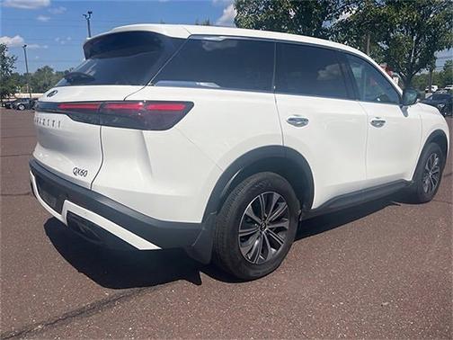 2025 INFINITI QX60 PURE