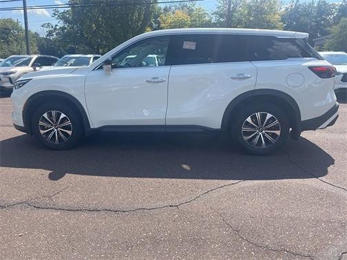 2025 INFINITI QX60 PURE