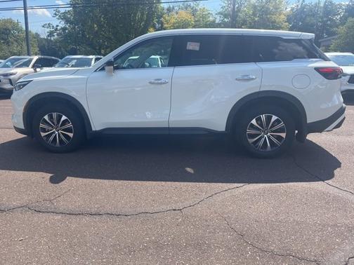 2025 INFINITI QX60 PURE