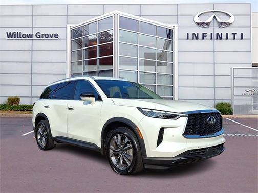 2023 INFINITI QX60 LUXE