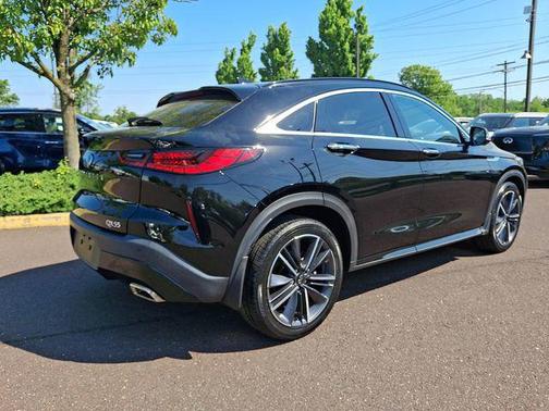 Black Obsidian 2023 INFINITI QX55 ESSENTIAL