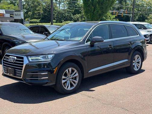 Black 2018 Audi Q7 2.0T Premium