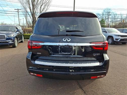 2024 INFINITI QX80 SENSORY