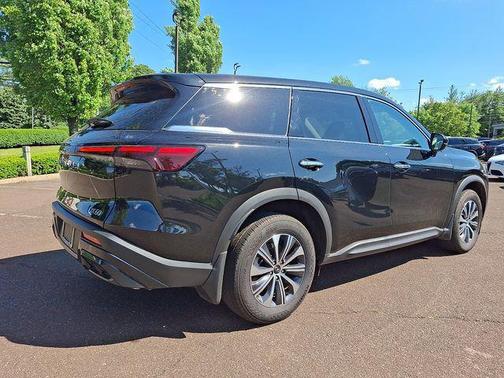 Mineral Black 2025 INFINITI QX60 Pure