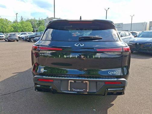 Mineral Black 2023 INFINITI QX60 Luxe