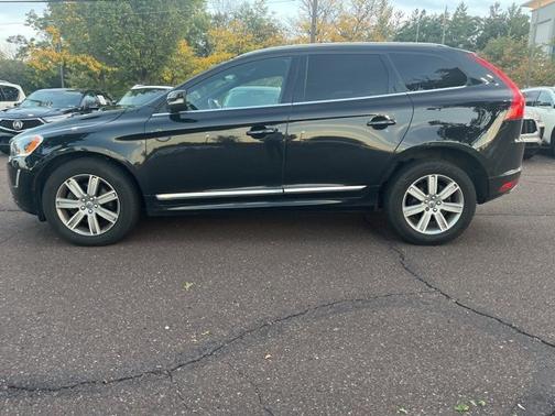 2016 Volvo XC60 T6 Platinum