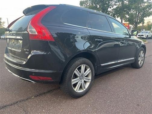 2016 Volvo XC60 T6 Platinum