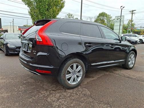 2016 Volvo XC60 T6 Platinum