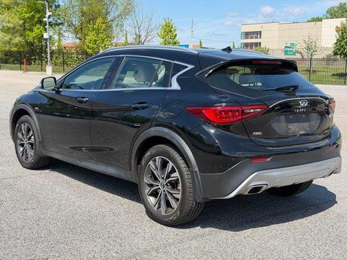 Black Obsidian 2018 INFINITI QX30 Premium