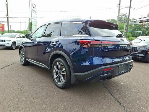 2024 INFINITI QX60 LUXE