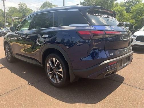 2024 INFINITI QX60 LUXE