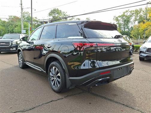 2025 INFINITI QX60 PURE