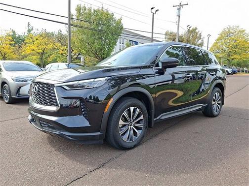2025 INFINITI QX60 PURE