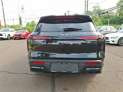 2025 INFINITI QX60 PURE