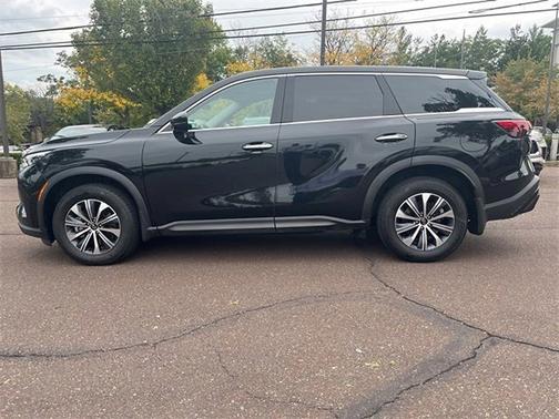 2025 INFINITI QX60 PURE