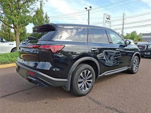 2025 INFINITI QX60 PURE