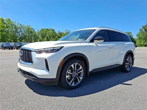 2025 INFINITI QX60 LUXE
