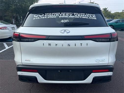 2025 INFINITI QX60 LUXE