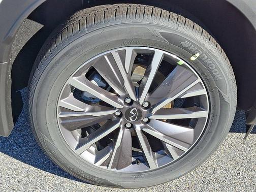 Radiant White 2027 INFINITI QX60 LUXE AWD