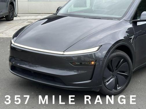 2026 Tesla Model Y Premium Rear-Wheel Drive