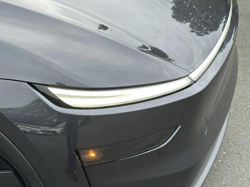 2026 Tesla Model Y Premium Rear-Wheel Drive