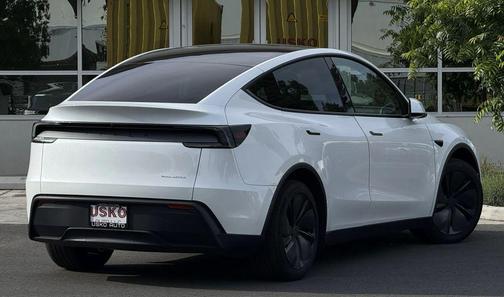 2026 Tesla Model Y Premium All-Wheel Drive