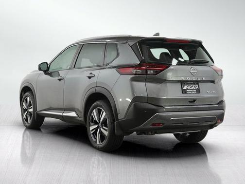Gun Metallic 2023 Nissan Rogue SL