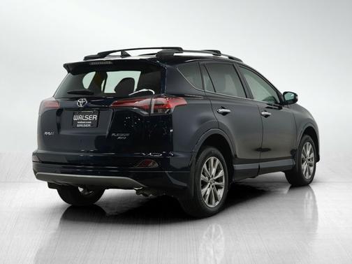 2017 Toyota RAV4 Platinum