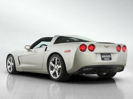 Machine Silver Metallic 2007 Chevrolet Corvette Base