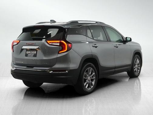 Sterling Metallic 2024 GMC Terrain SLT