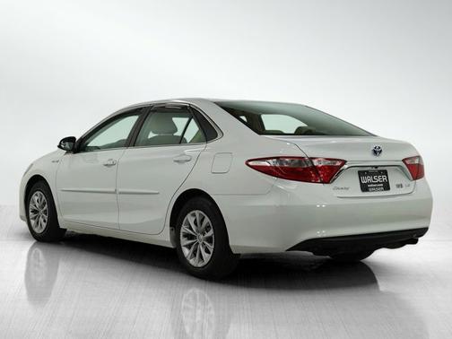 2016 Toyota Camry Hybrid XLE