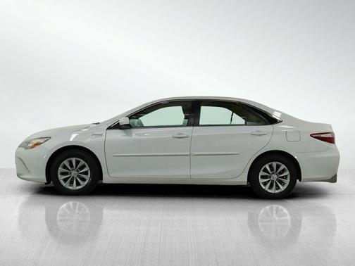 2016 Toyota Camry Hybrid XLE
