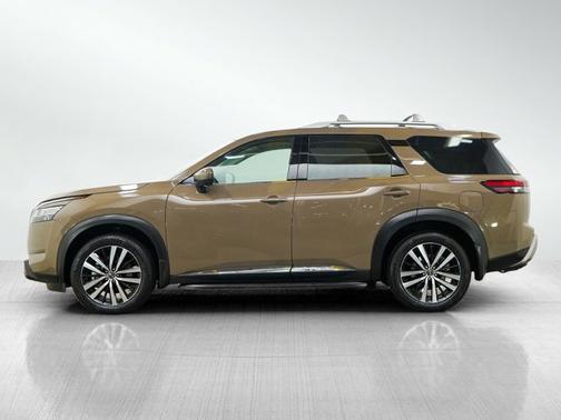 Baja Storm 2023 Nissan Pathfinder Platinum